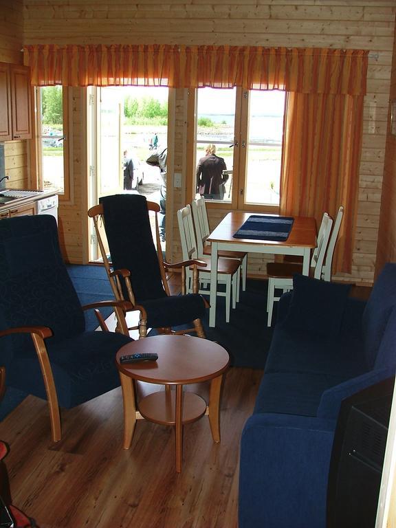 Wanha Pappila Cottages Simoniemi Luaran gambar
