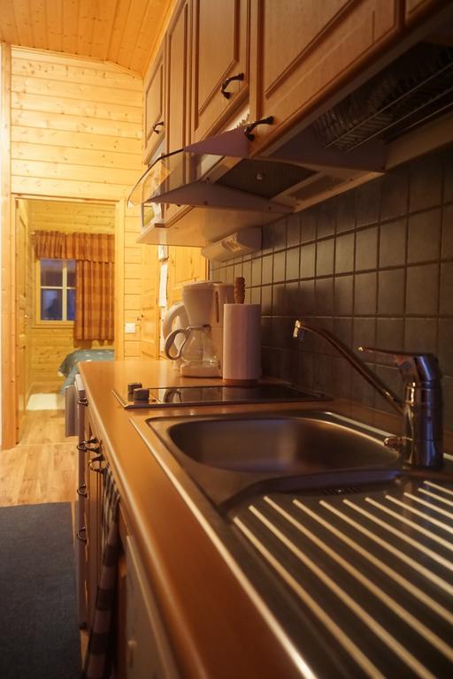 Wanha Pappila Cottages Simoniemi Luaran gambar